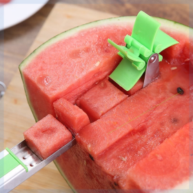 Watermelon Knife Stainless Steel Pinwheel Design Easy To Cut Watermelon Slices Kitchen Gadgets Salad Fruit Slicing Knife Tool - 1pcs