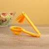 1pc Tomato Slicer Cutter Grape Tools Cherry Kitchen Pizza Fruit Splitter; Small Tomatoes Accessories Manual Cut Gadget - Red