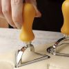 1pc Dumpling Mold Ravioli Maker Mold With Handle Dumplings Tool - Triangle